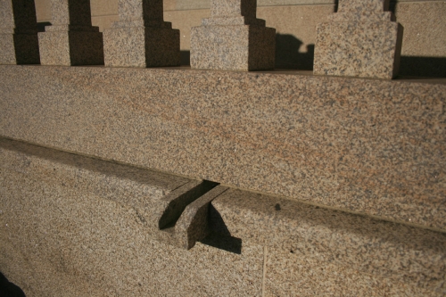 Vivienda construida con piedra país (14)