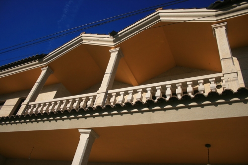 Vivienda construida con piedra país (16)