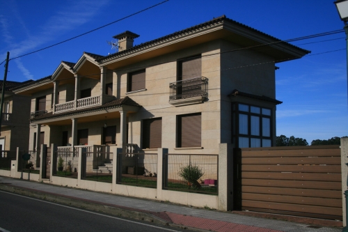 Vivienda construida con piedra país (22)