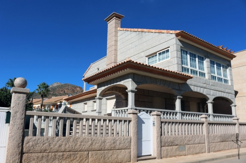 Vivienda granito blanco y rosa porriño (2)
